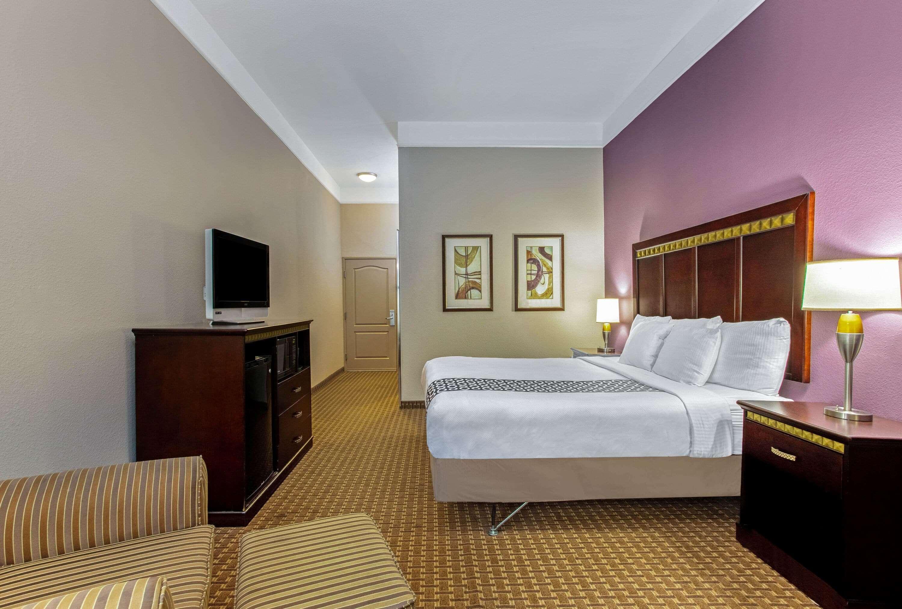 La Quinta By Wyndham Cleburne Hotell Exteriör bild