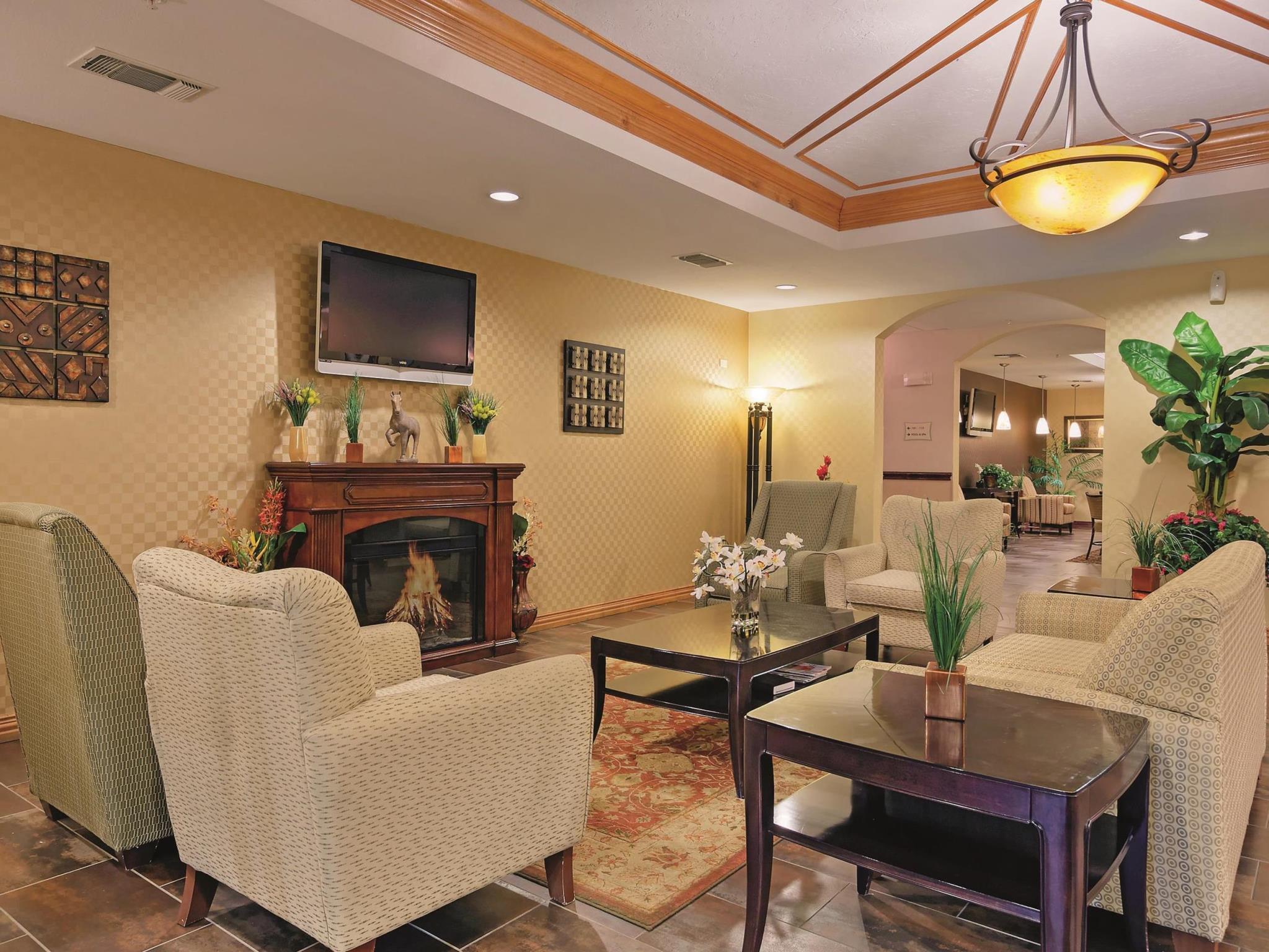 La Quinta By Wyndham Cleburne Hotell Exteriör bild