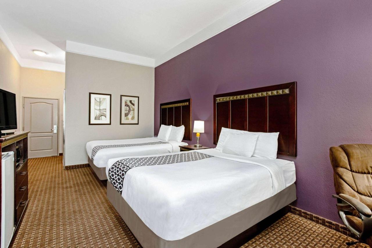 La Quinta By Wyndham Cleburne Hotell Exteriör bild